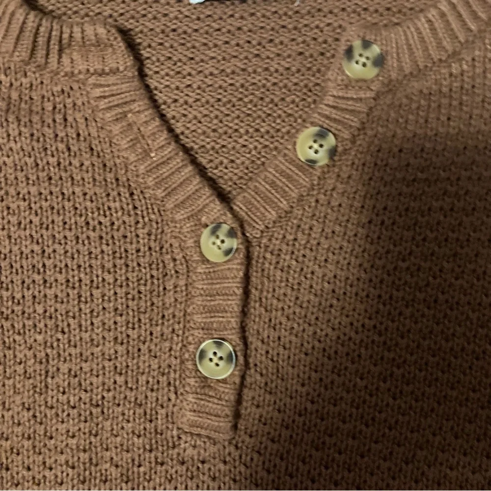 NWOT Sonoma brown chunky knit button front crew neck sweater hi-lo oversized - Picture 4 of 6